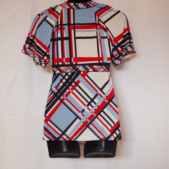 BCBG Abstract Check Print Empire Waist Stretch Top- Sz XXS - Picture 4 of 5